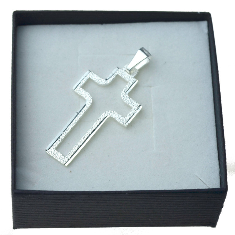 Srebrny krzyżyk męski z wycięciem diamentowany Srebro 925