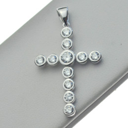 Zawieszka krzyżyk srebrny z cyrkoniami damski Srebro 925